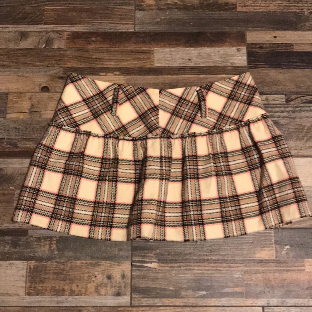 Really cute plaid skirt
